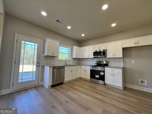 Macon, GA 31216,446 Gray Wolf DR