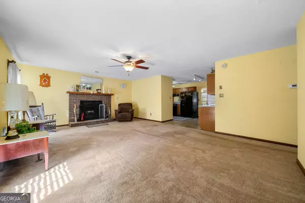 Newnan, GA 30263,254 Gibson RD