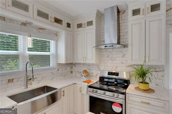 Roswell, GA 30075,1095 Lyndhurst WAY