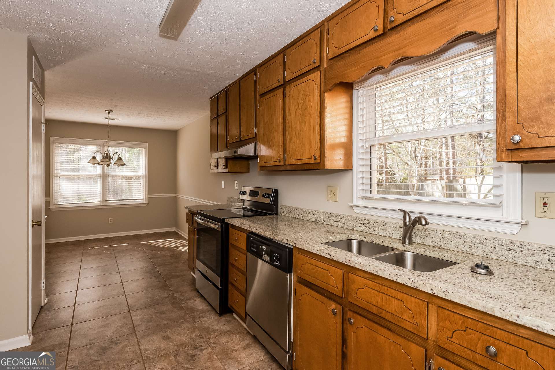 Conyers, GA 30094,385 Windsor WALK SE