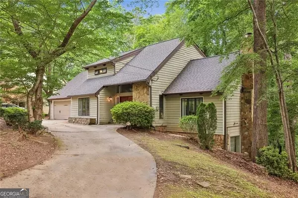 6100 Blackwater TRL, Atlanta, GA 30328