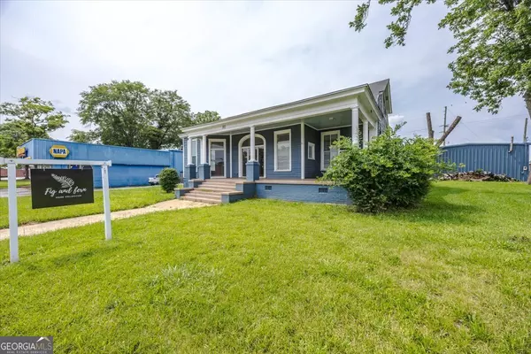 Forsyth, GA 31029,102 E Johnston ST