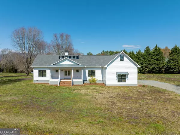 114 Cartecay River RUN, Ellijay, GA 30536