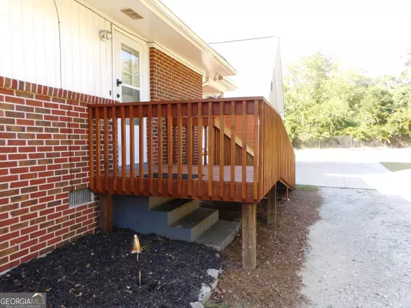 Conyers, GA 30012,893 Andrews DR NW