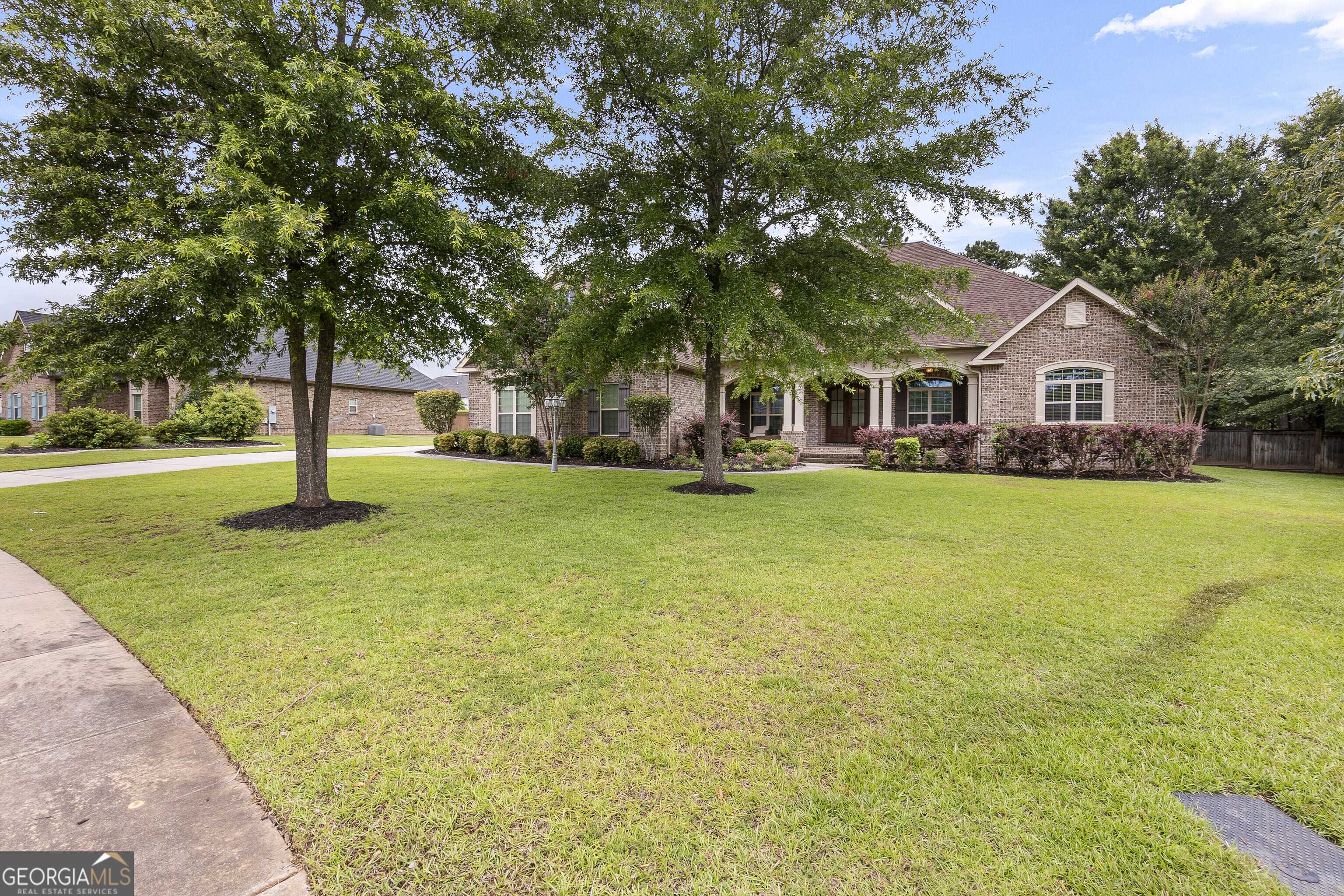 Warner Robins, GA 31088,154 Abercorn ST