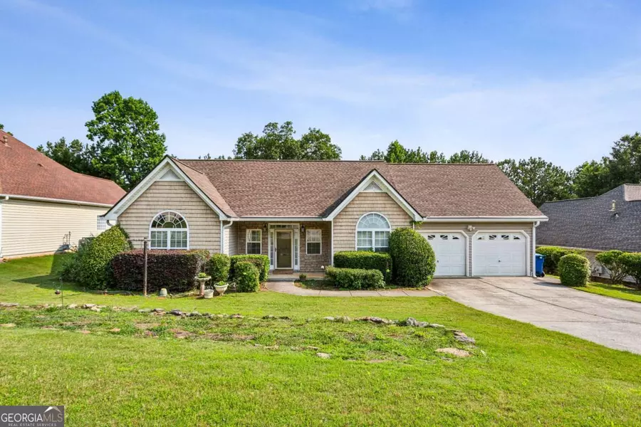 99 Rainwater LN, Dallas, GA 30157
