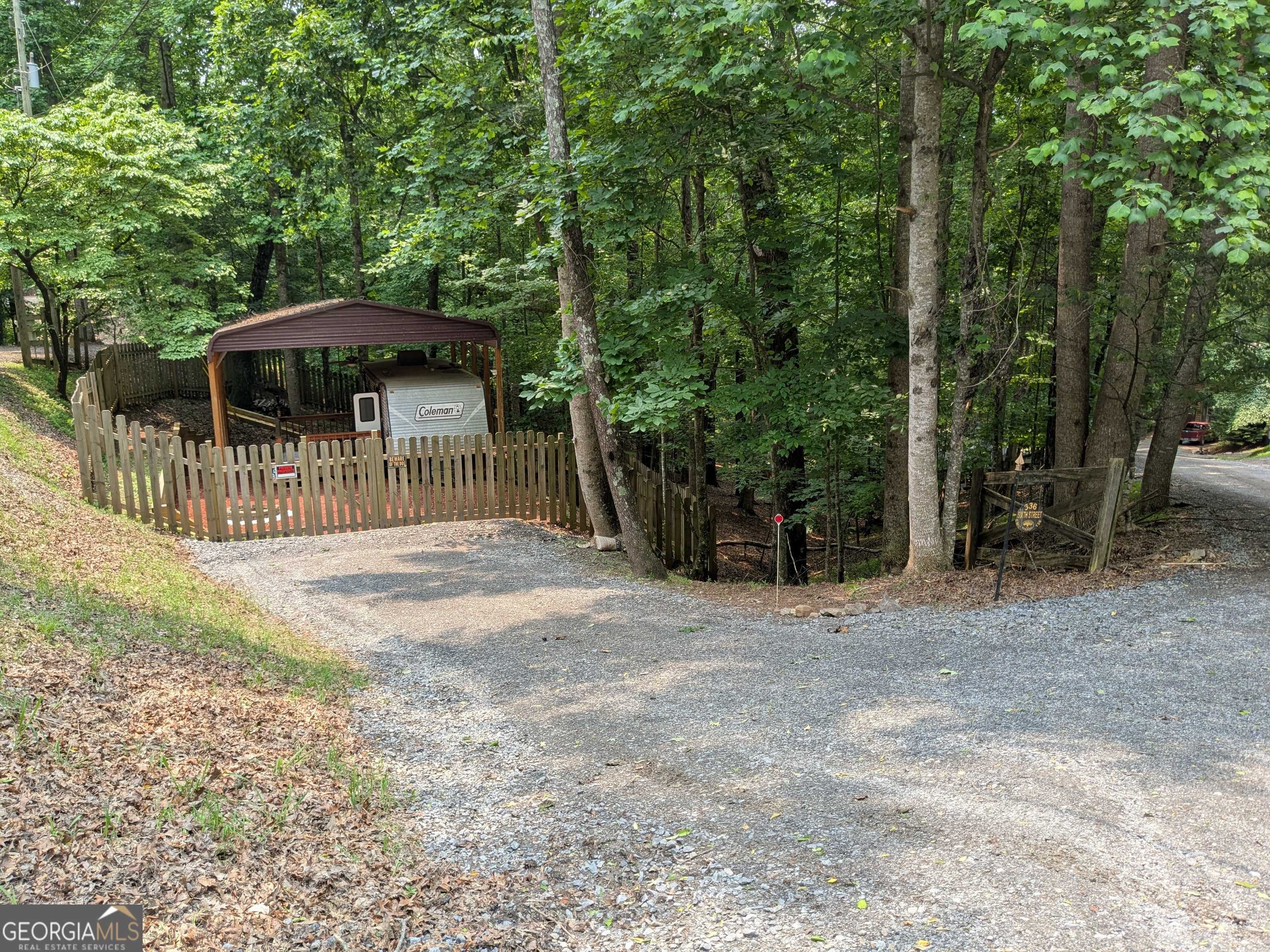 Ellijay, GA 30540,336 6th ST