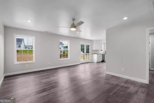 Calhoun, GA 30701,373 Lakecrest CIR SW