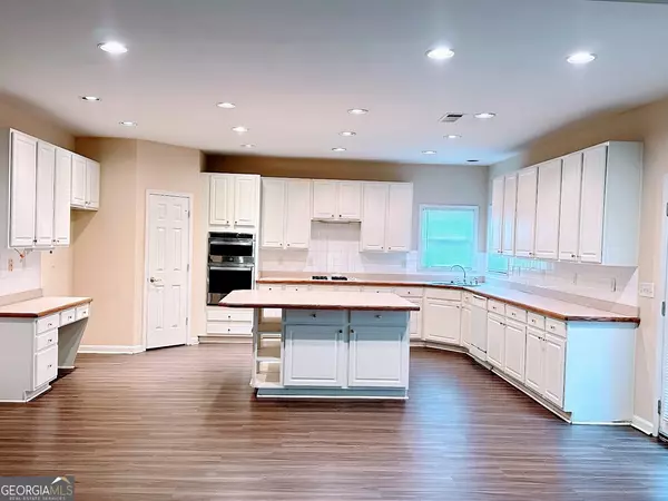 Lawrenceville, GA 30044,1095 Downyshire DR