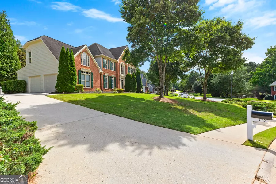 105 Roxbrough LN, Fayetteville, GA 30215