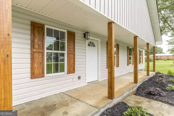 Dublin, GA 31021,305 Lassiter DR