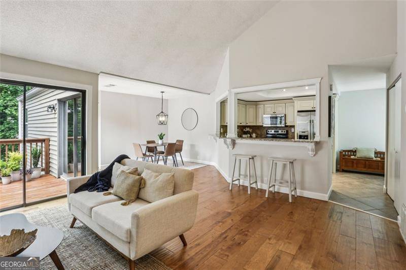 Sandy Springs, GA 30328,85 Dunwoody Springs DR