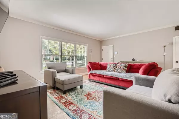 Atlanta, GA 30319,3685 Cantrell RD NE