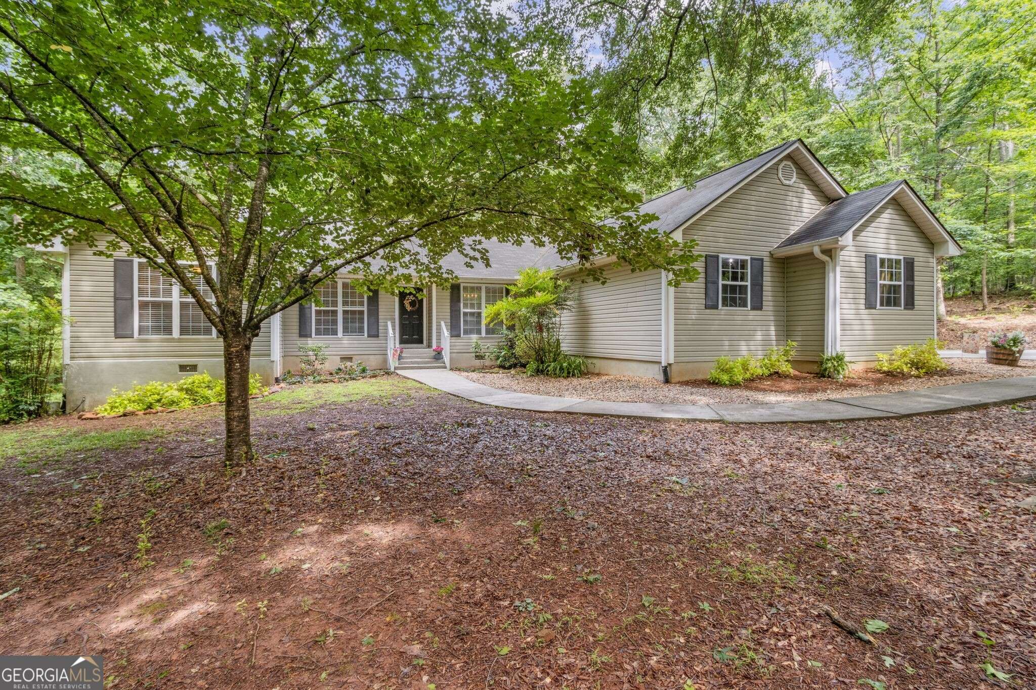 Jefferson, GA 30549,1221 Hidden Lakes TRL