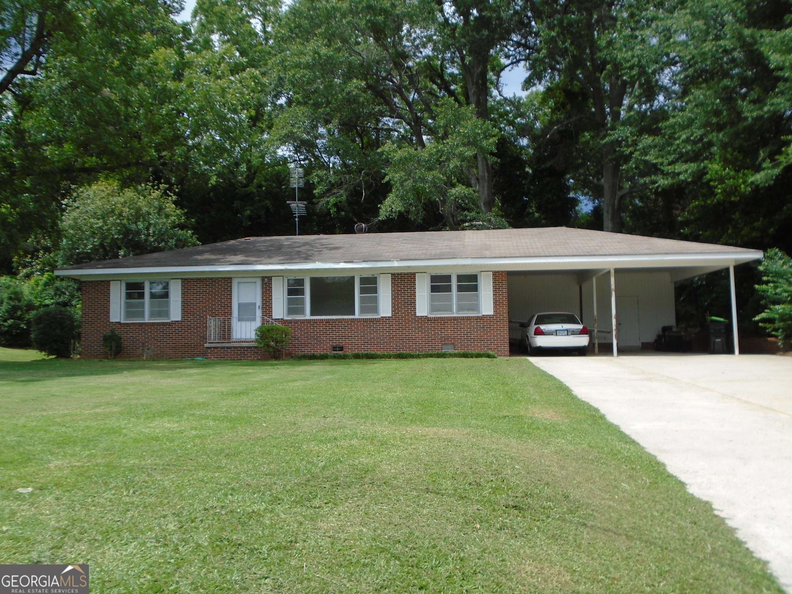 122 Houston ST, Barnesville, GA 30204