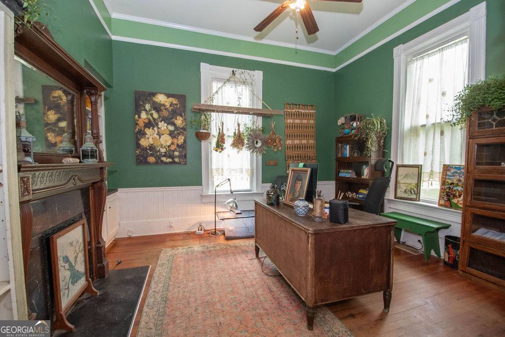 Luthersville, GA 30251,202 E Oak ST