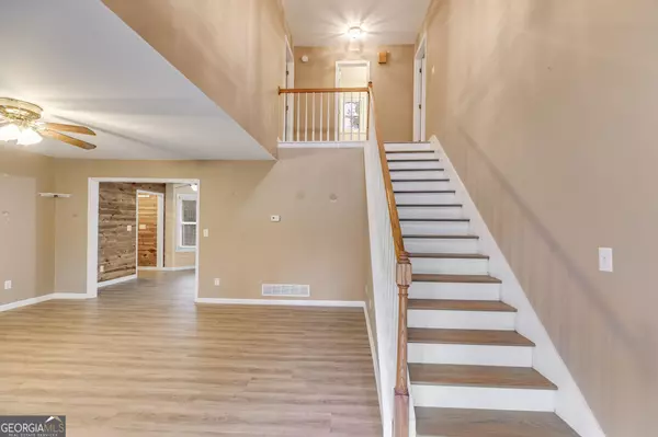 Villa Rica, GA 30180,118 Hunters PL