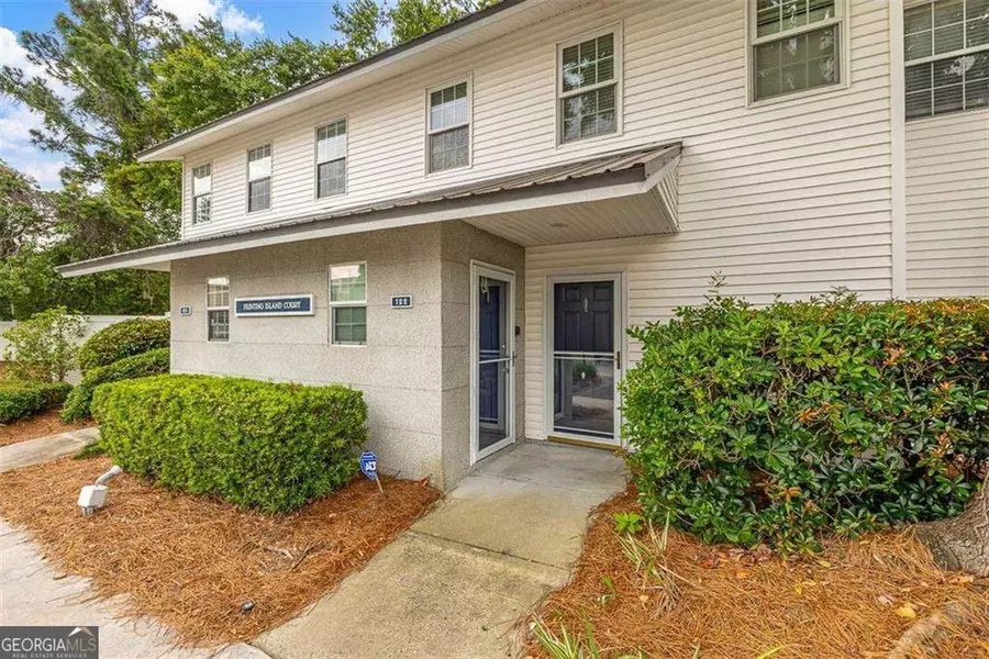 122 S Island Square DR, St. Simons, GA 31522