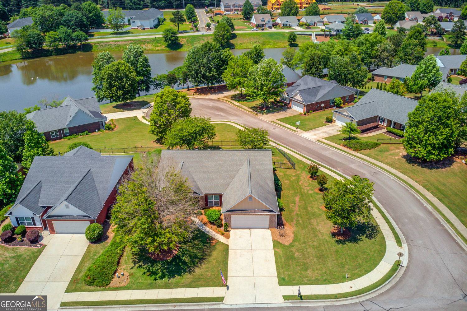 Jefferson, GA 30549,253 Lakeview Bend CIR