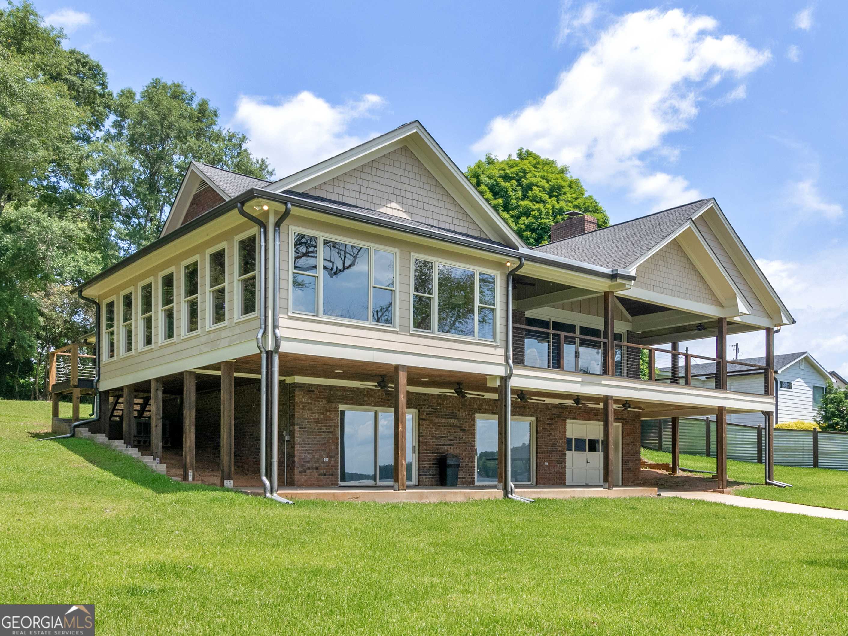 210 Roberts Point RD, Jackson, GA 30233