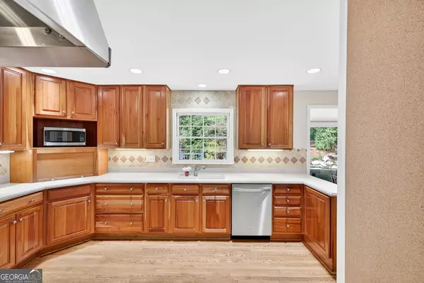 Brookhaven, GA 30319,4098 Nancy Creek WAY NE