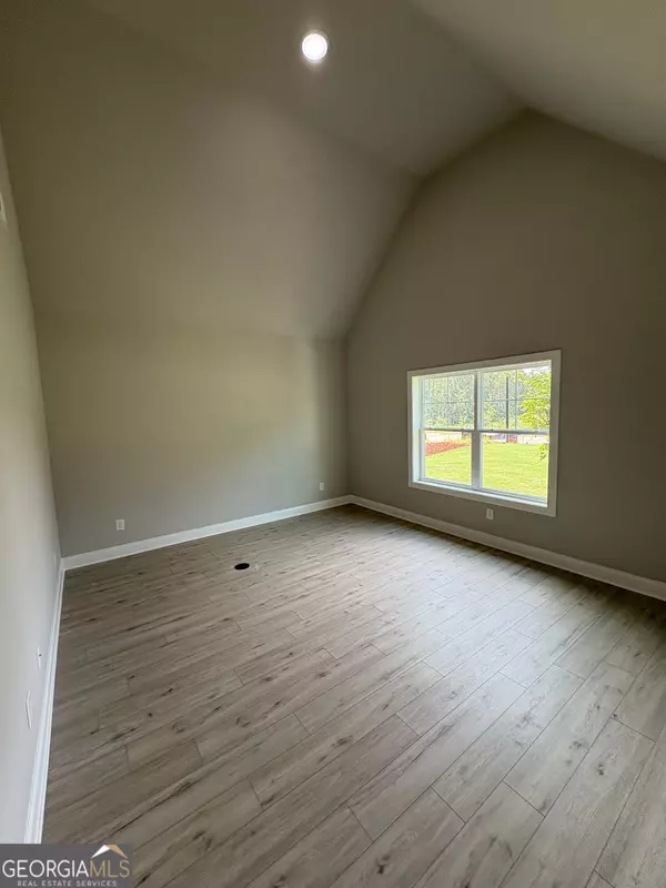 Senoia, GA 30276,5-101 Tattersall WAY