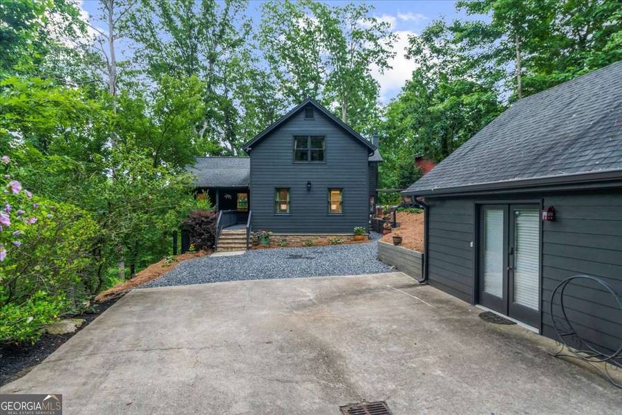 4735 Log Cabin RD, Gainesville, GA 30504