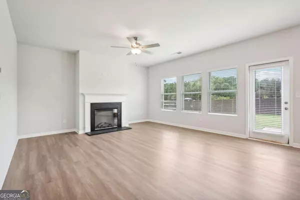 Woodstock, GA 30189,346 Lanier CIR