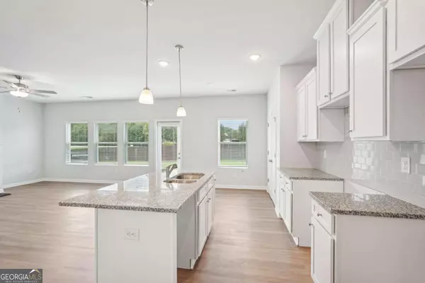 Woodstock, GA 30189,346 Lanier CIR
