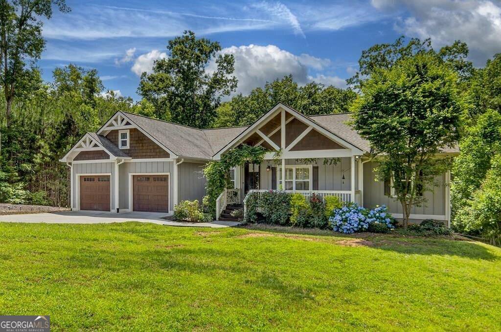 362 Meadow CIR, Ellijay, GA 30540