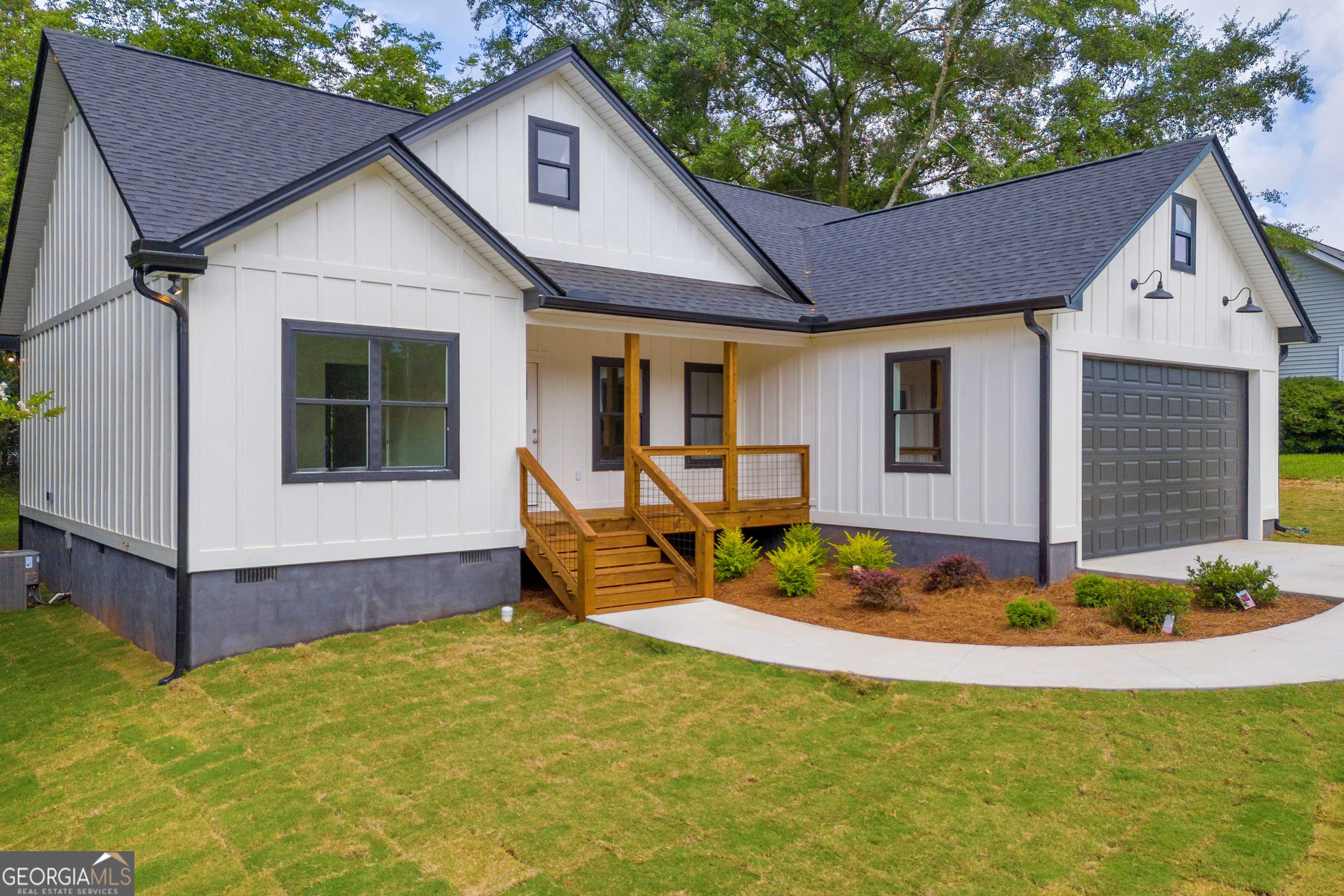 Royston, GA 30662,256 ADAMS PLACE