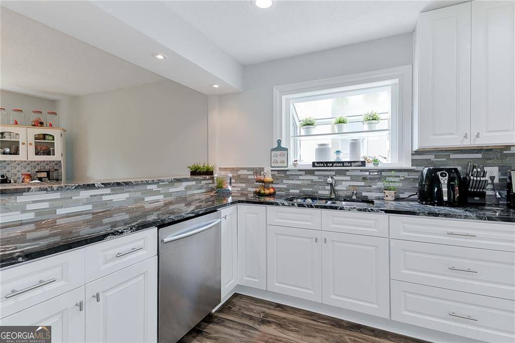 Alpharetta, GA 30022,4180 Pineset DR