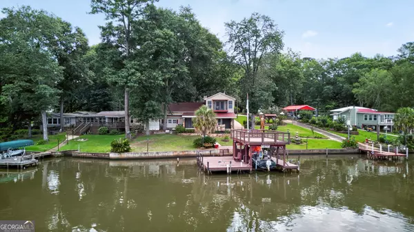 Eatonton, GA 31024,106 Oak LN