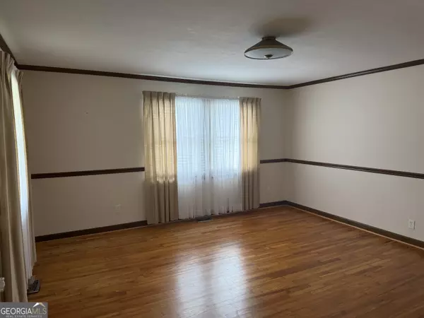 Thomaston, GA 30286,163 NW R ST