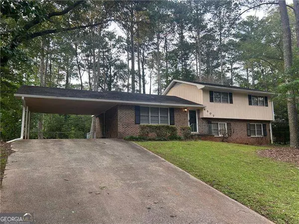 4902 Pine Hill CT E, Stone Mountain, GA 30088