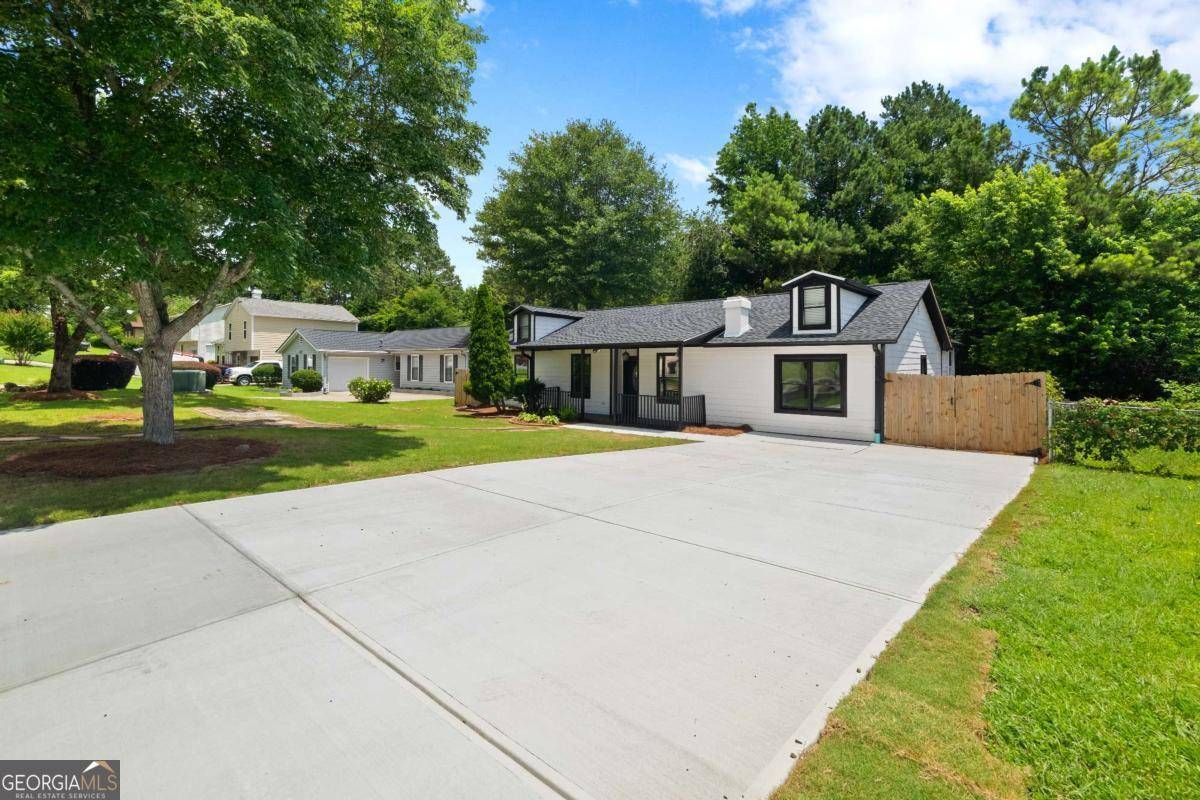 4946 Lake Ridge Trail, Lilburn, GA 30047