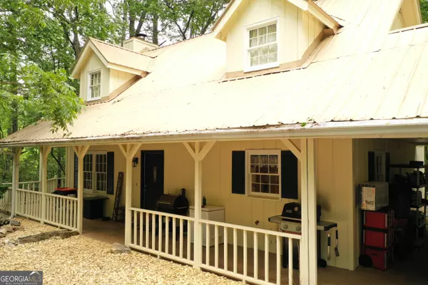 Cleveland, GA 30528,317 Running Deer RD