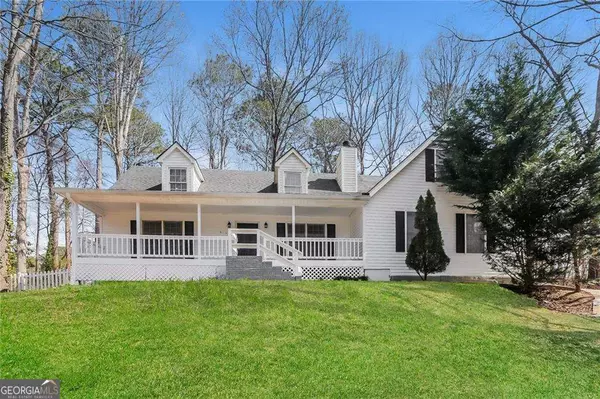 4100 Summer Wood DR, Snellville, GA 30039