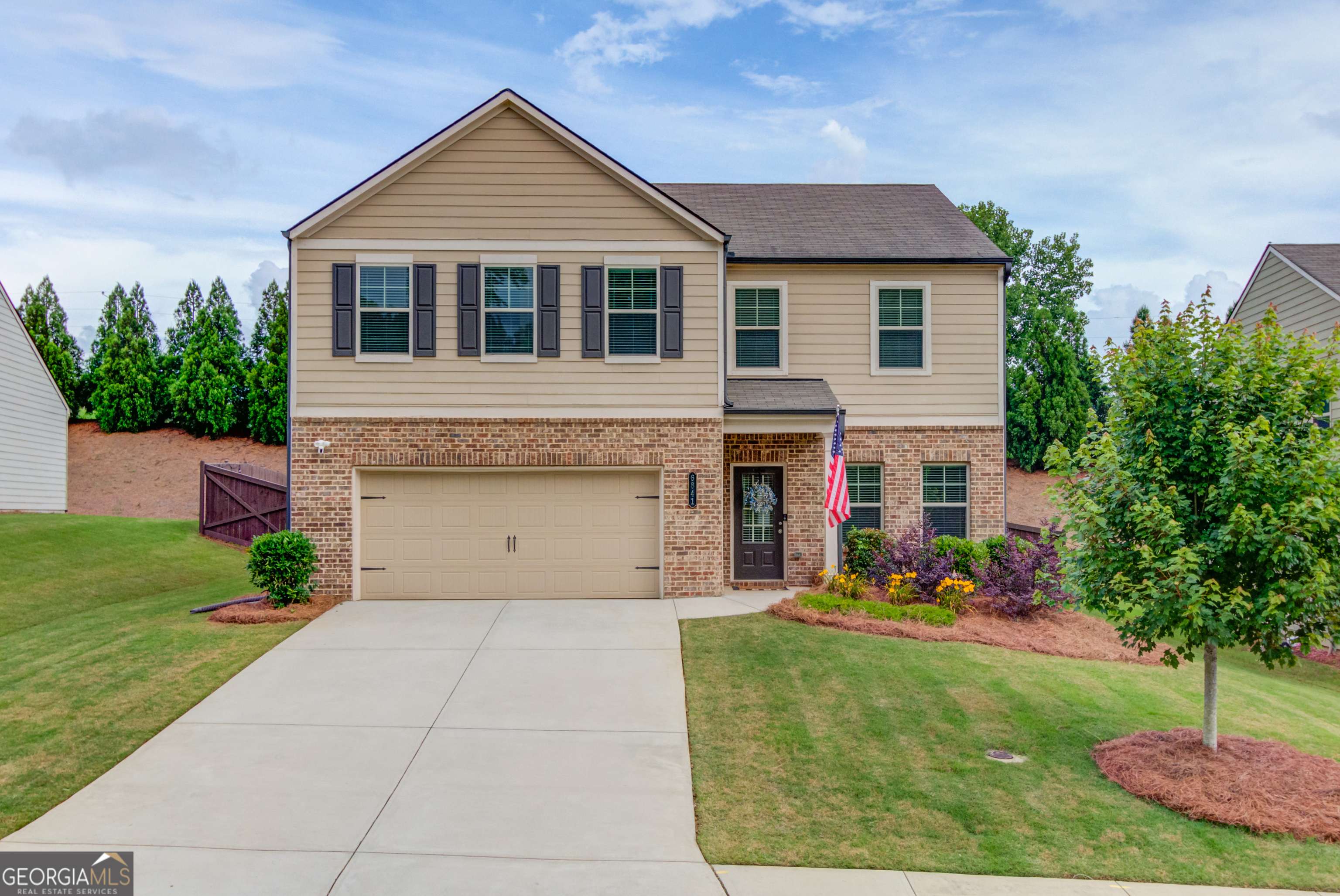 6841 Lancaster XING, Flowery Branch, GA 30542