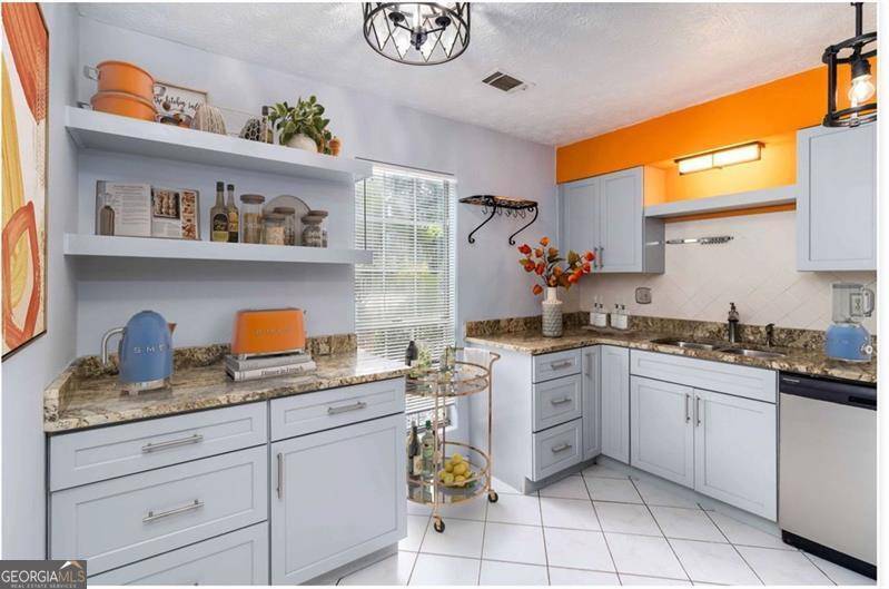 Peachtree Corners, GA 30092,6169 SUMMIT TRL