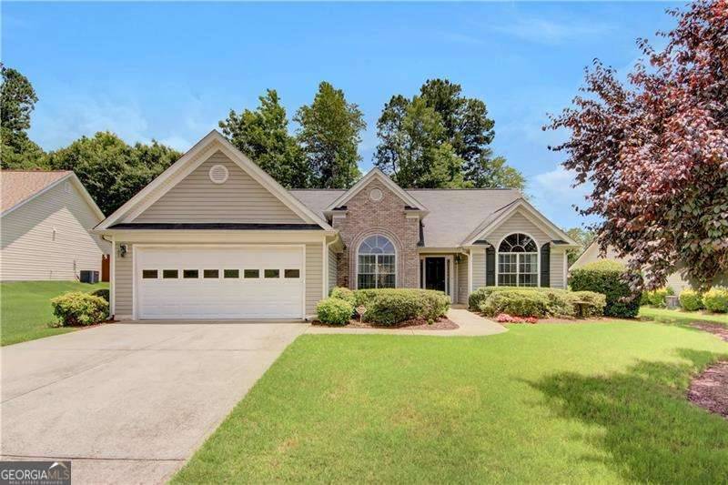 2145 Charleston Oak CIR, Lawrenceville, GA 30043