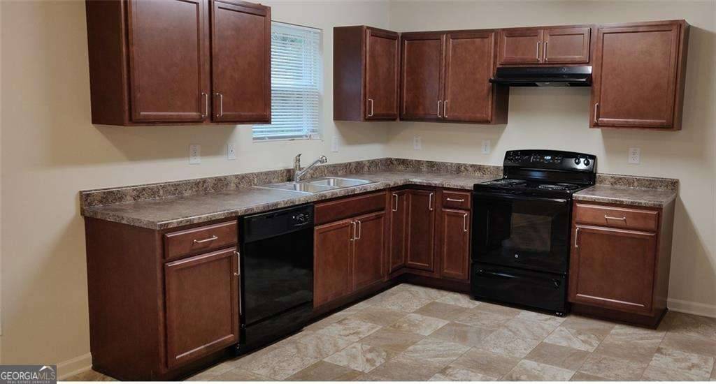Villa Rica, GA 30180,515 Brady DR