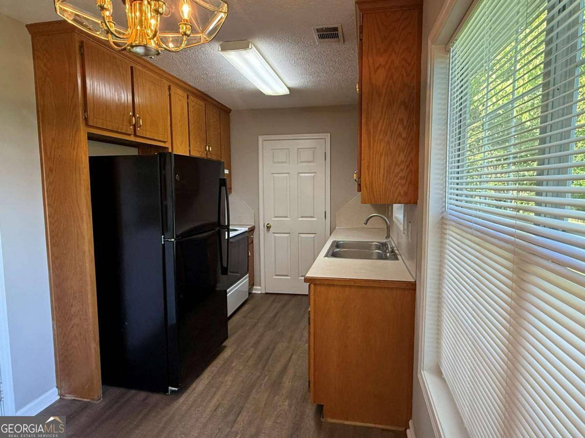 Flowery Branch, GA 30542,6079 Daffodil DR
