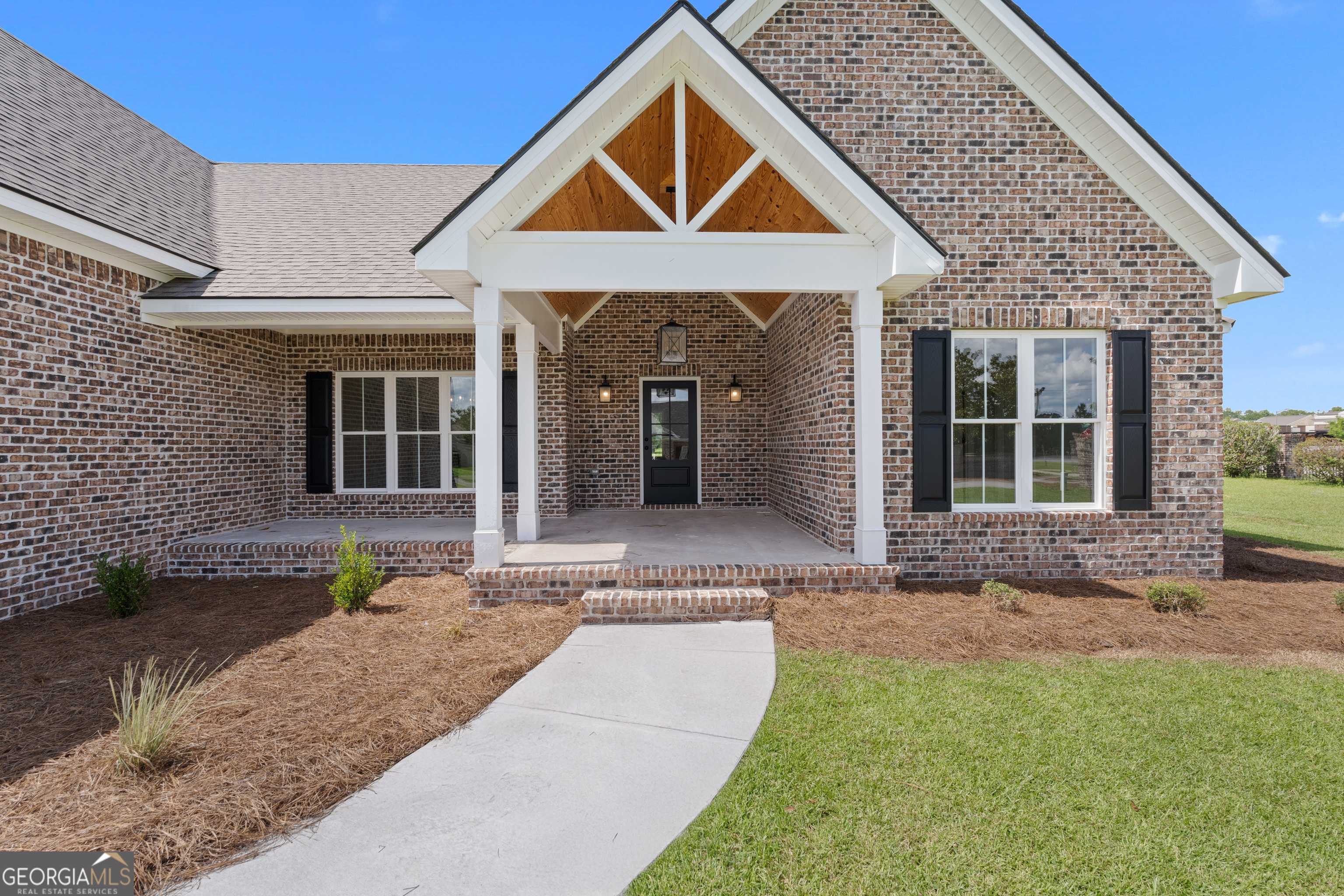 Claxton, GA 30417,3 Honeysuckle DR