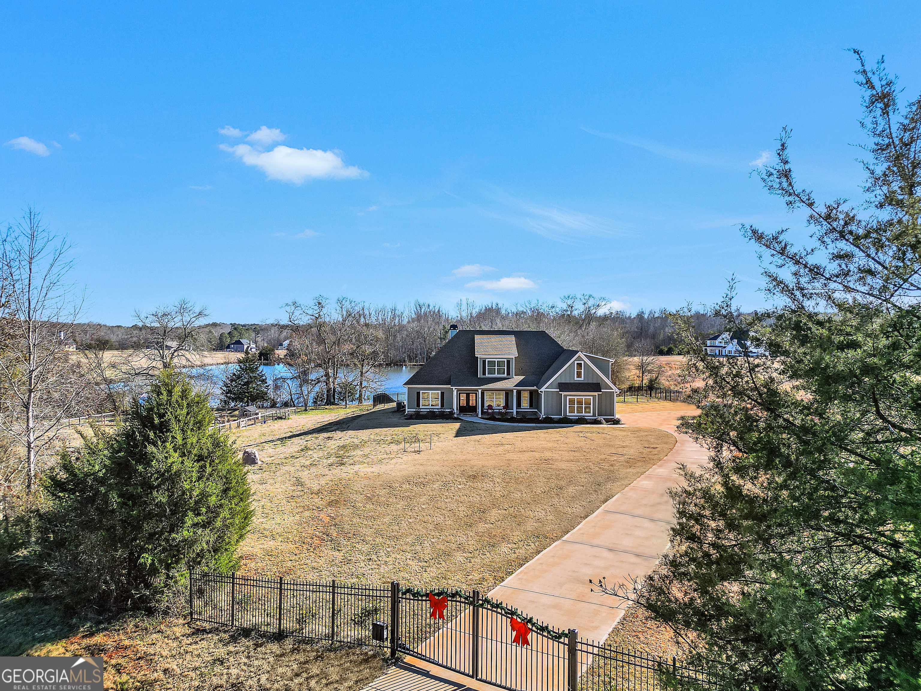 Barnesville, GA 30204,935 Gordon RD