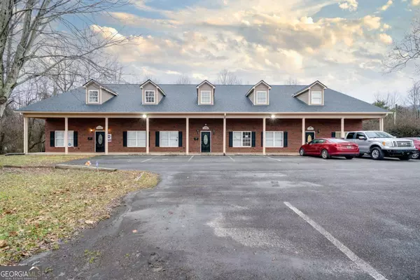 Clermont, GA 30527,6911 Cleveland HWY #102