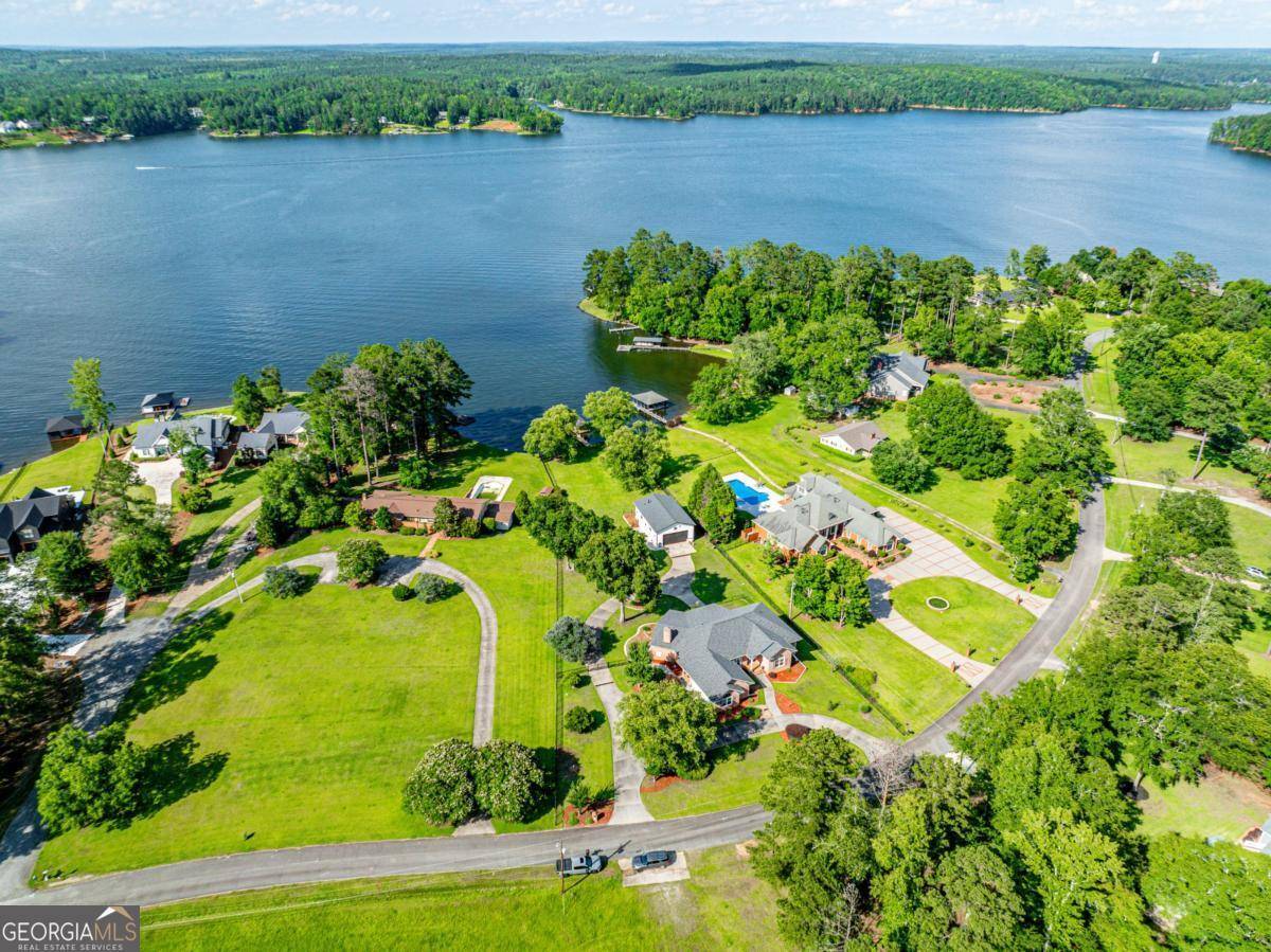 Milledgeville, GA 31061,183 E Lakeview DR NE