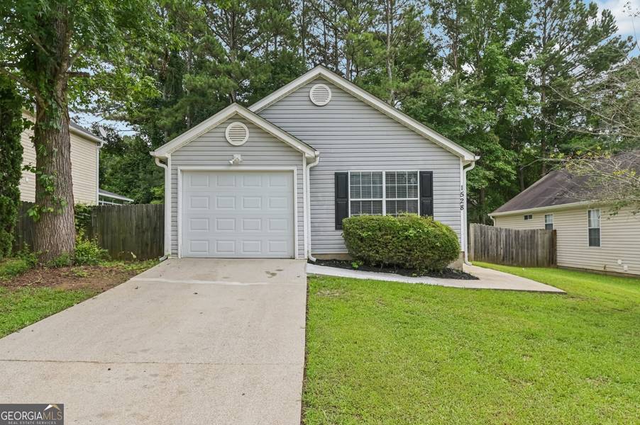 1528 Wembley DR, Douglasville, GA 30134