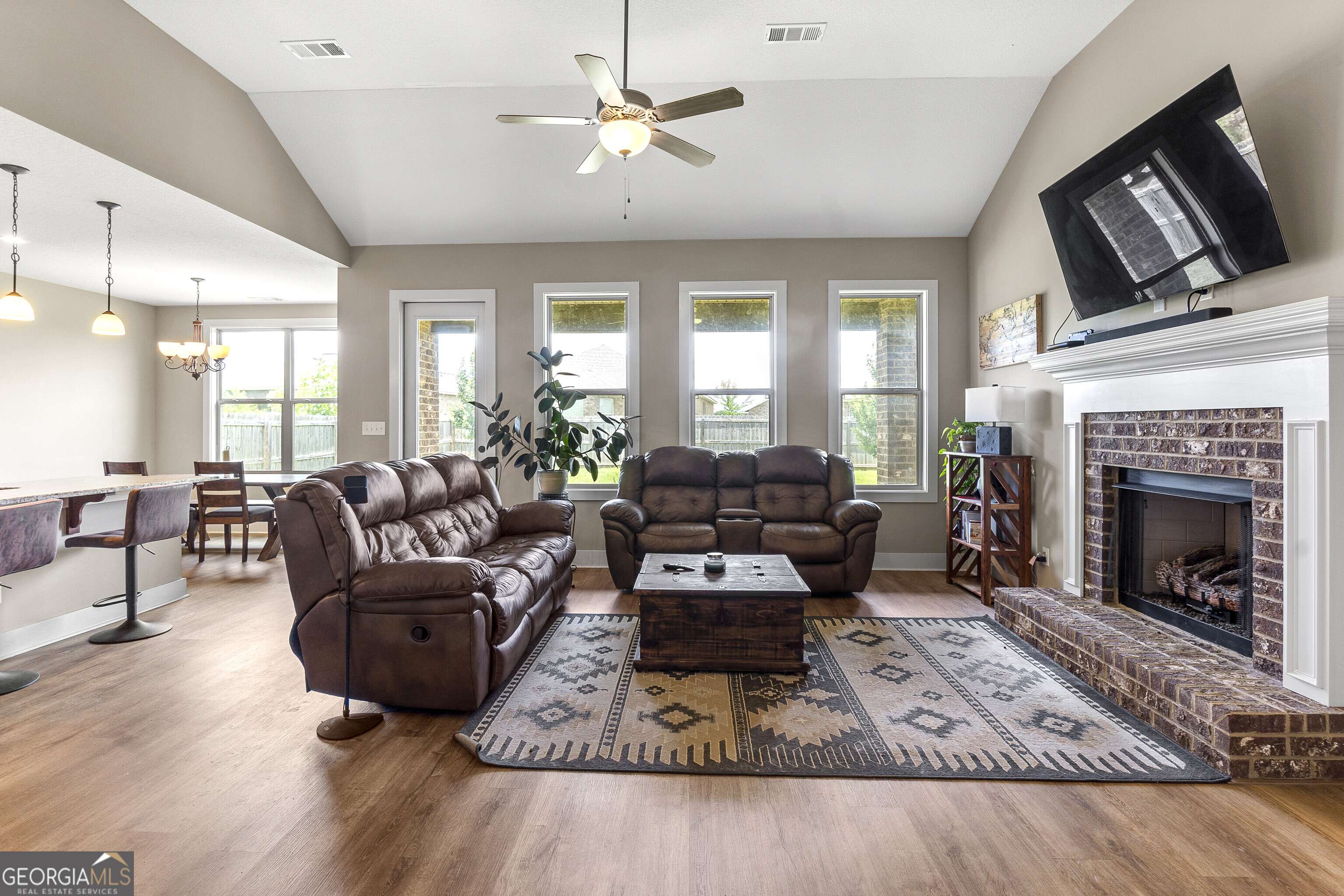 Perry, GA 31069,206 Barnyard WAY