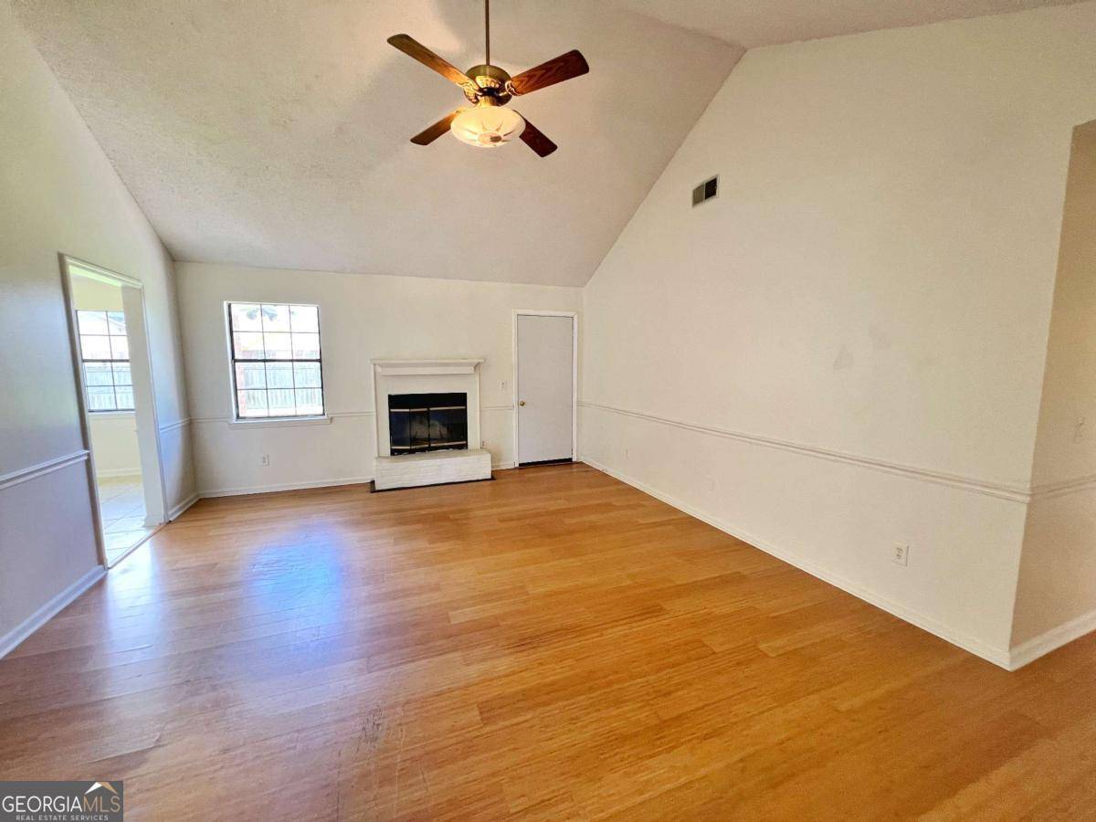 Hinesville, GA 31313,932 Highland DR